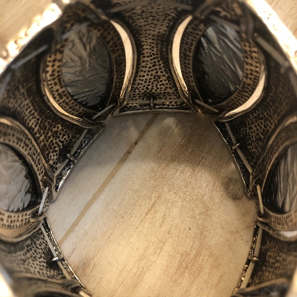 Custom made silver metallic diamond drop bracelet - Picture 3 of 4